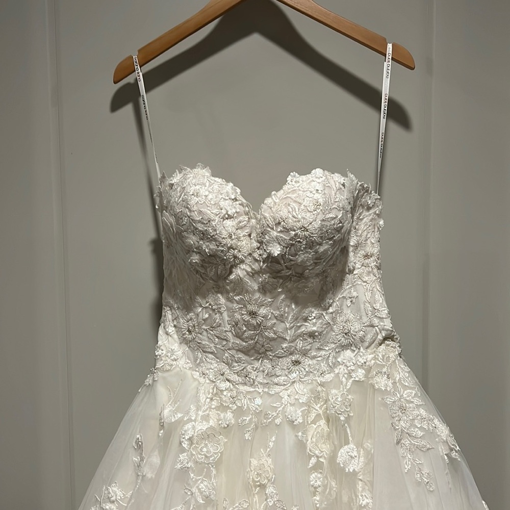Martina Liana Wedding Dress 1048